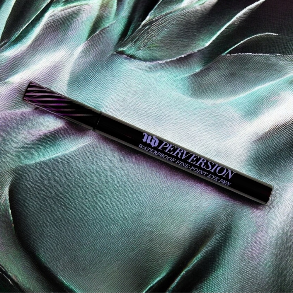 Urban Decay Perversion Waterproof Fine-Point Eye Pen - Black Eyeliner NEW